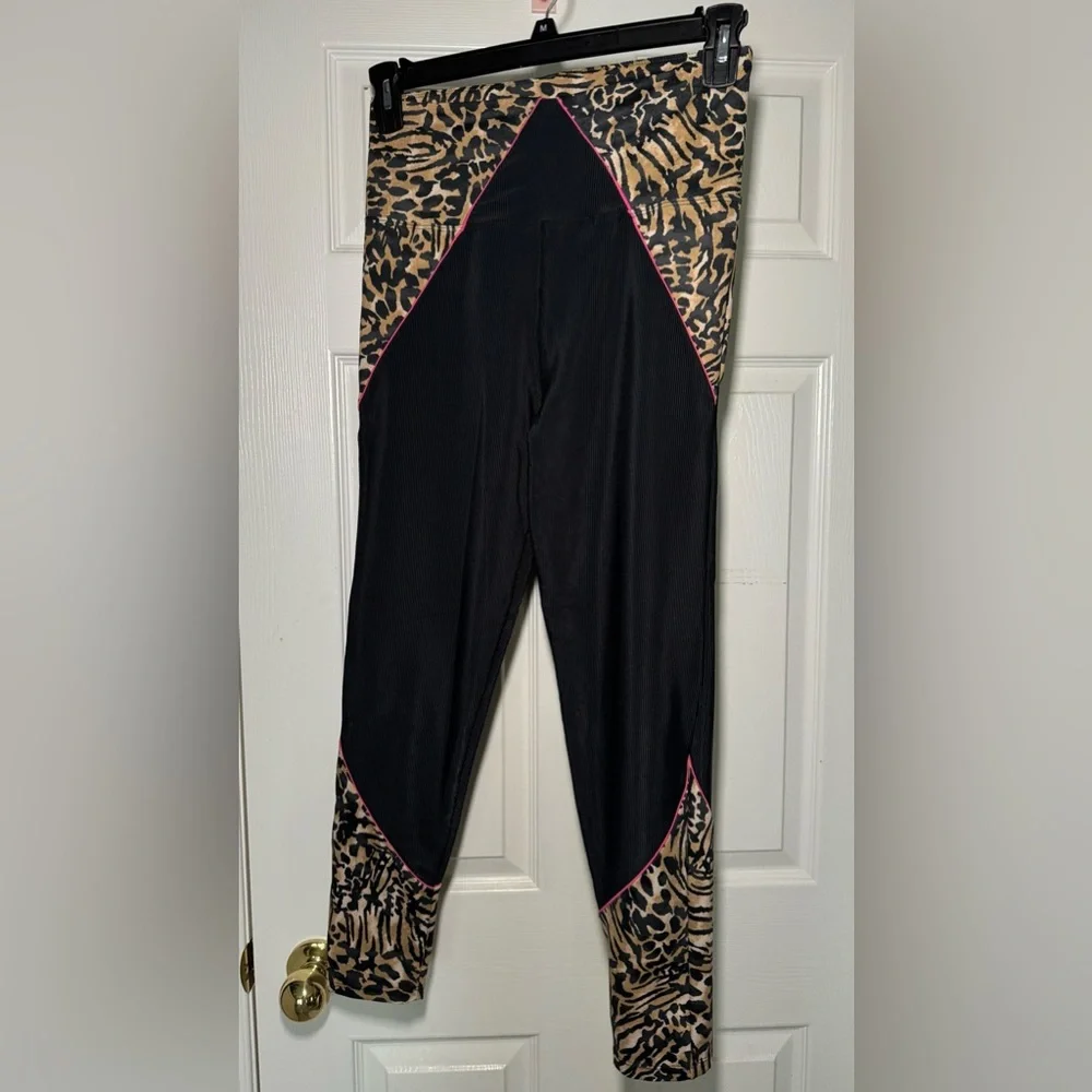 NWOT Beach Riot Amour Leopard Set - Picture 9 of 10